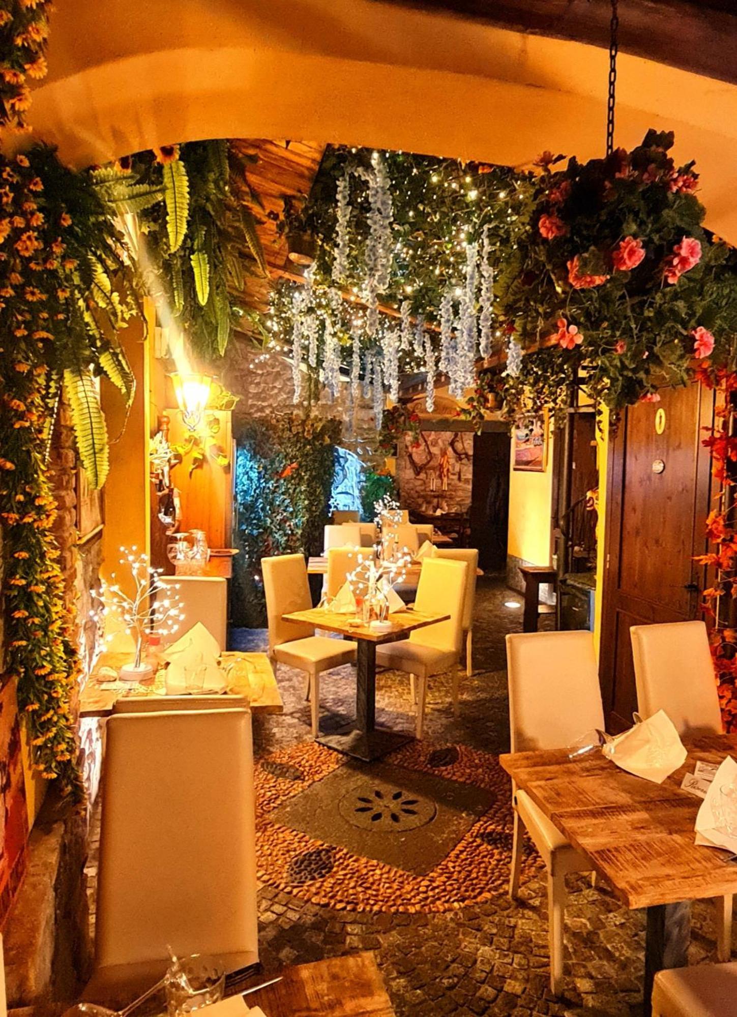 לינה וארוחת בוקר Albavilla Shabby Chic מראה חיצוני תמונה